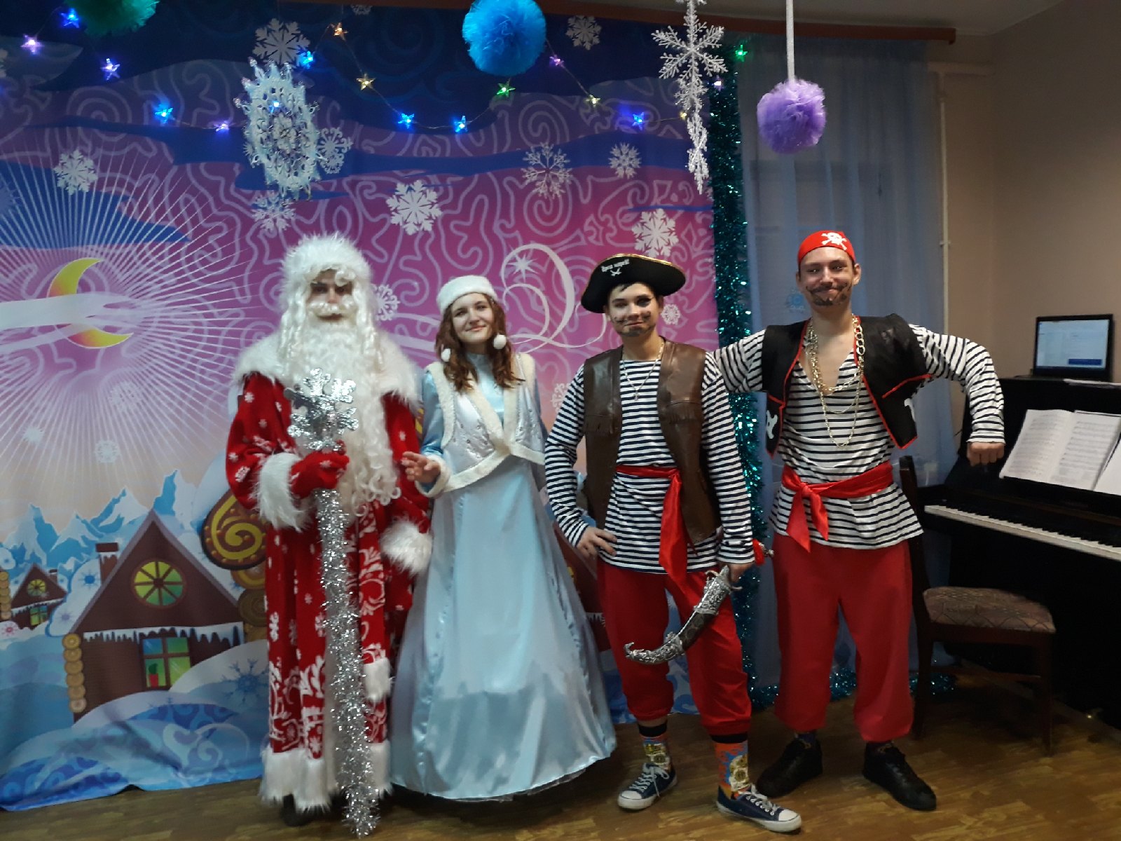 Учащиеся 10 класса Коммунарской СОШ №2